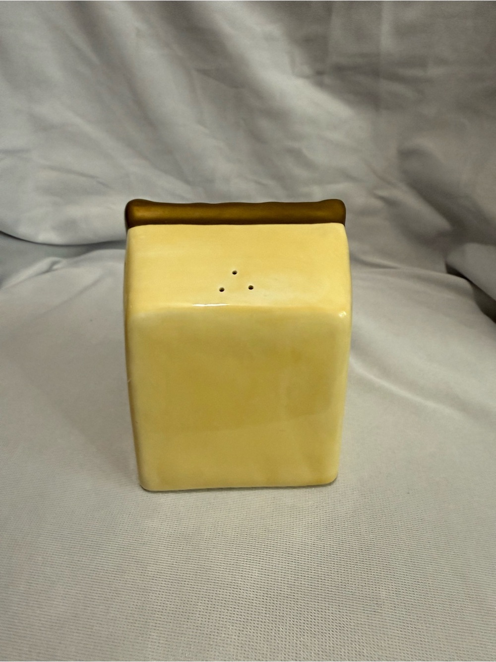 1997 Vandor Mona Lisa Ceramic Salt & Pepper Shaker Set in Picture Frame - Picture 2 of 6